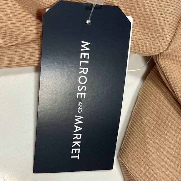 Market & Melrose Tan Puff Sleeve Twist Crop Top Medium - Picture 7 of 10